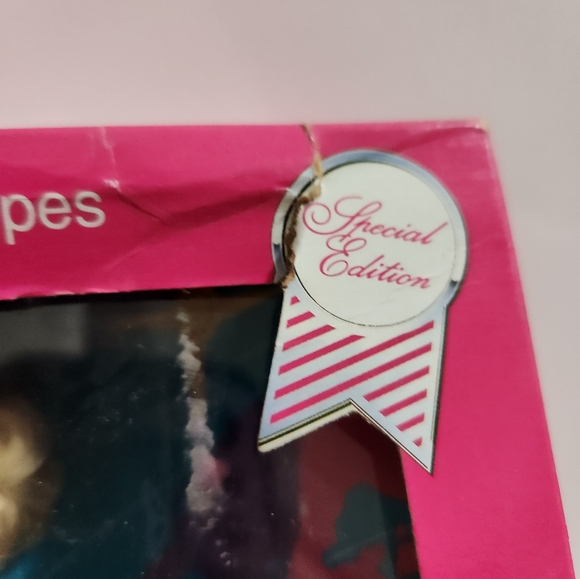 1990 Navy Barbie Stars n Stripes (Vintage Military Dolls) 122 - Picture 8 of 10